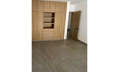 HOGAR CON CORAZON EN ESTA CASA EN LOMAS DEL SAUCE