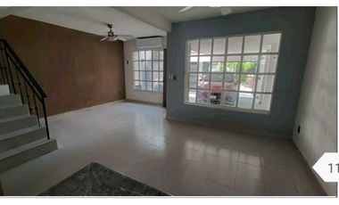 HOGAR CON CORAZON EN ESTA CASA EN LOMAS DEL SAUCE