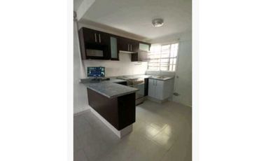 HOGAR CON CORAZON EN ESTA CASA EN LOMAS DEL SAUCE