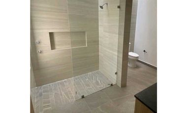 HOGAR CON CORAZON EN ESTA CASA EN LOMAS DEL SAUCE