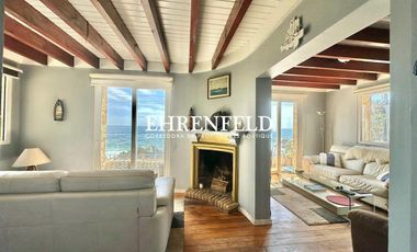 En exclusividad. Playa Amarilla. Permite uso comercial.