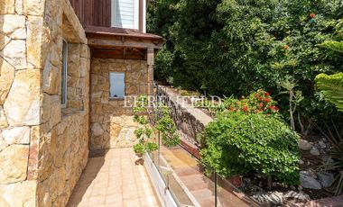En exclusividad. Playa Amarilla. Permite uso comercial.