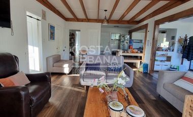 Linda casa en Altos del Mauco