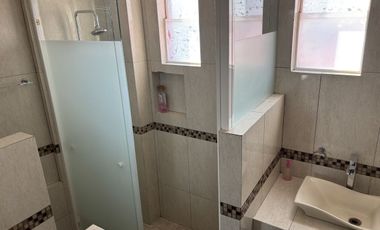 Casa, oficinas y salon de fiestas en Nezahualcóyotl