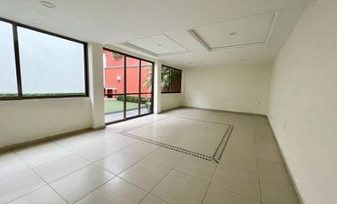 Venta de casa en condominio en las Águilas parte baja