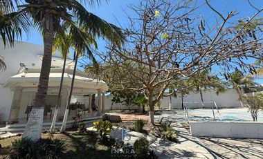 CASA EN RENTA EN CIUDAD DEL CARMEN, CAMPECHE.
