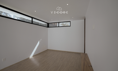 CASA EN VENTA EN ARAUCA ll, ZONA REAL, ZAPOPAN