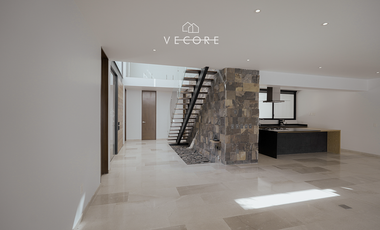 CASA EN VENTA EN ARAUCA ll, ZONA REAL, ZAPOPAN