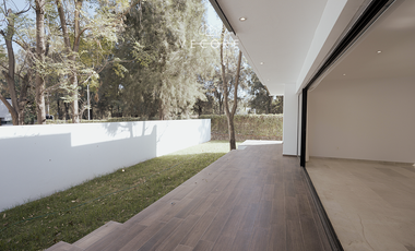 CASA EN VENTA EN ARAUCA ll, ZONA REAL, ZAPOPAN