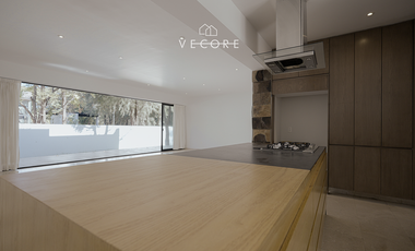 CASA EN VENTA EN ARAUCA ll, ZONA REAL, ZAPOPAN