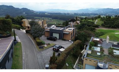 CASA DE LUJO EN VENTA | CLUB DE GOLF APOSENTOS – SOPÓ