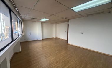 OFICINA EN ALQUILER EN EL CENTRO DE CALI, BOLSA DE OCCIDENTE