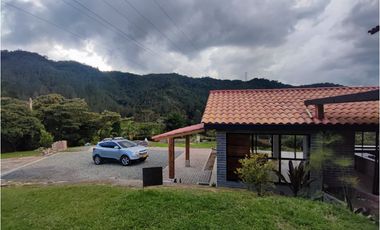 Casa Campestre en Venta El Tambo, La Ceja