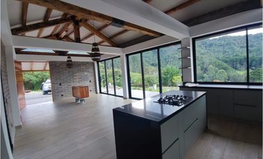 Casa Campestre en Venta El Tambo, La Ceja