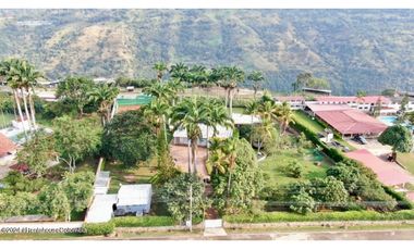 Casa en Fusagasuga (Cundinamarca) RAH CO: 25-144