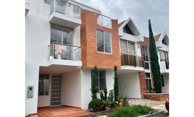 Casa en Fusagasuga (Cundinamarca) RAH CO: 25-1665