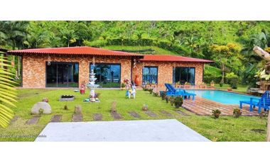 Casa en La Vega (Cundinamarca) RAH CO: 26-52