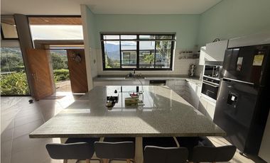 Casa en Anapoima (Cundinamarca) RAH CO: 26-103