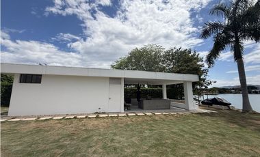 Casa en Girardot (Cundinamarca) RAH CO: 26-113