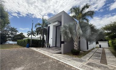 Casa en Girardot (Cundinamarca) RAH CO: 26-113