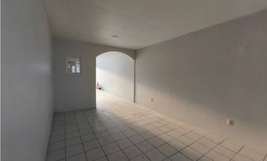 2 LOCALES EN RENTA 68 M2, PLAZA  ANAHUAC (LA YERBABUENA) SAHUAYO MICH.