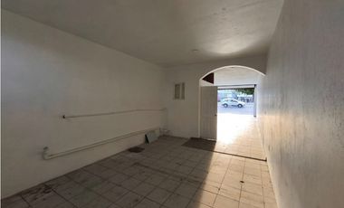2 LOCALES EN RENTA 68 M2, PLAZA  ANAHUAC (LA YERBABUENA) SAHUAYO MICH.