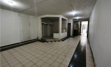 LOCAL EN RENTA  212.5 M2, GUERRERO CENTRO SAHUAYO MICH.