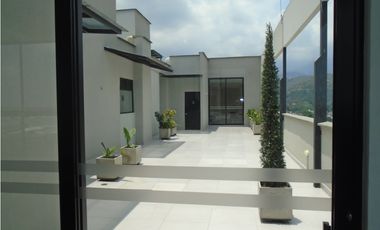 APARTAESTUDIO /MIRO/REFUCIO.