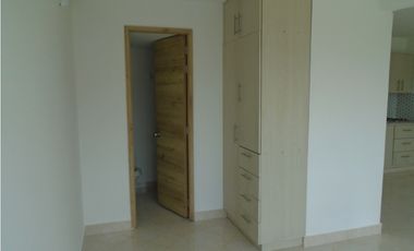 APARTAESTUDIO /MIRO/REFUCIO.