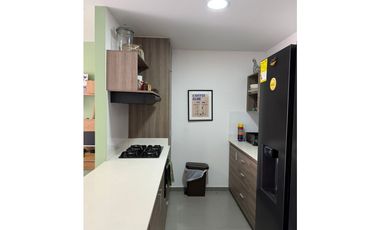 Se Arrienda Apartaestudio en Urbanización Biocity Grand, Envigado