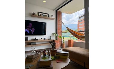 Se Arrienda Apartaestudio en Urbanización Biocity Grand, Envigado