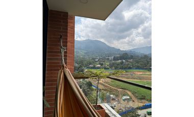 Se Arrienda Apartaestudio en Urbanización Biocity Grand, Envigado