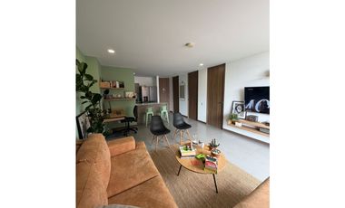 Se Arrienda Apartaestudio en Urbanización Biocity Grand, Envigado