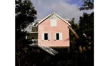 SE VENDE CASA AMOBLADA EN ISLA DE PROVIDENCIA 280M2