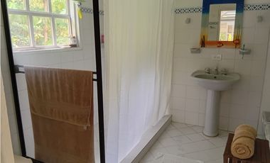 SE VENDE CASA AMOBLADA EN ISLA DE PROVIDENCIA 280M2