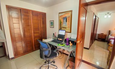 Cali, Barrio El Peñón. Arriendo Apartamento Octavo Piso