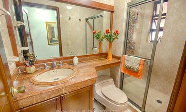 Cali, Barrio El Peñón. Arriendo Apartamento Octavo Piso