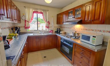 Cali, Barrio El Peñón. Arriendo Apartamento Octavo Piso