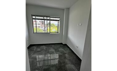 CASA EN CONJUNTO CERRADO EN QUIMBAYA