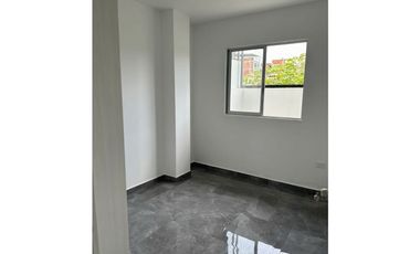 CASA EN CONJUNTO CERRADO EN QUIMBAYA