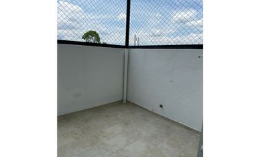 CASA EN CONJUNTO CERRADO EN QUIMBAYA
