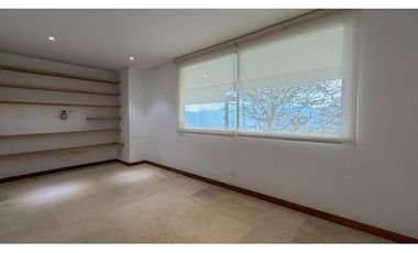 Casa de dos niveles para la renta tradicional en Palmas