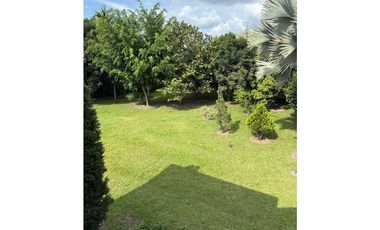 CASA CAMPESTRE EN CONJUNTO CERRADO EN QUIMBAYA