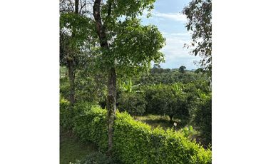 CASA CAMPESTRE EN CONJUNTO CERRADO EN QUIMBAYA