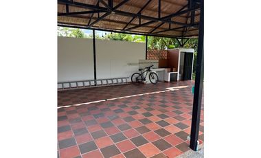 CASA CAMPESTRE EN CONJUNTO CERRADO EN QUIMBAYA