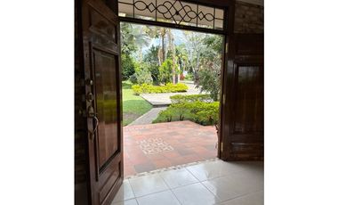 CASA CAMPESTRE EN CONJUNTO CERRADO EN QUIMBAYA