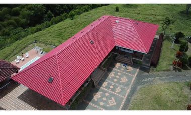 FINCA PRODUCTIVA SEMBRADA EN LIMÓN Y PLTANO EN QUIMBAYA