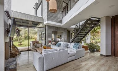 Casa en Arriendo en Santa Elena