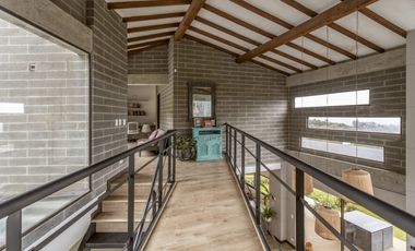 Casa en Arriendo en Santa Elena