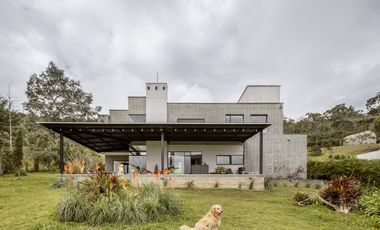 Casa en Arriendo en Santa Elena